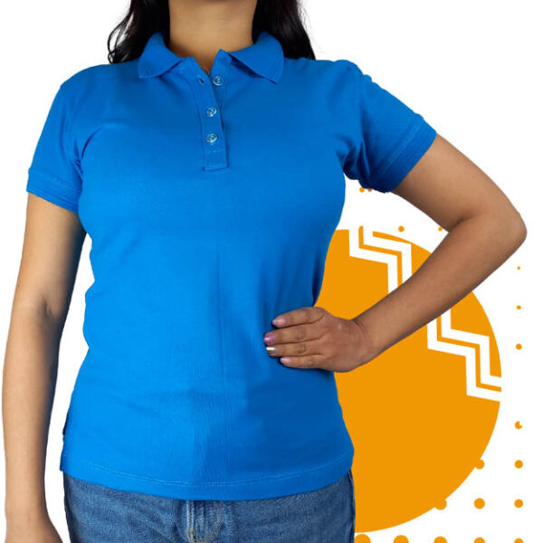 Playera polo mujer azul cielo. Ideal para personalizar con tu logo.