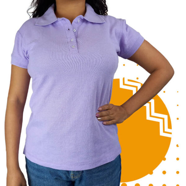Playera polo mujer lila. Ideal para personalizar con tu logo.
